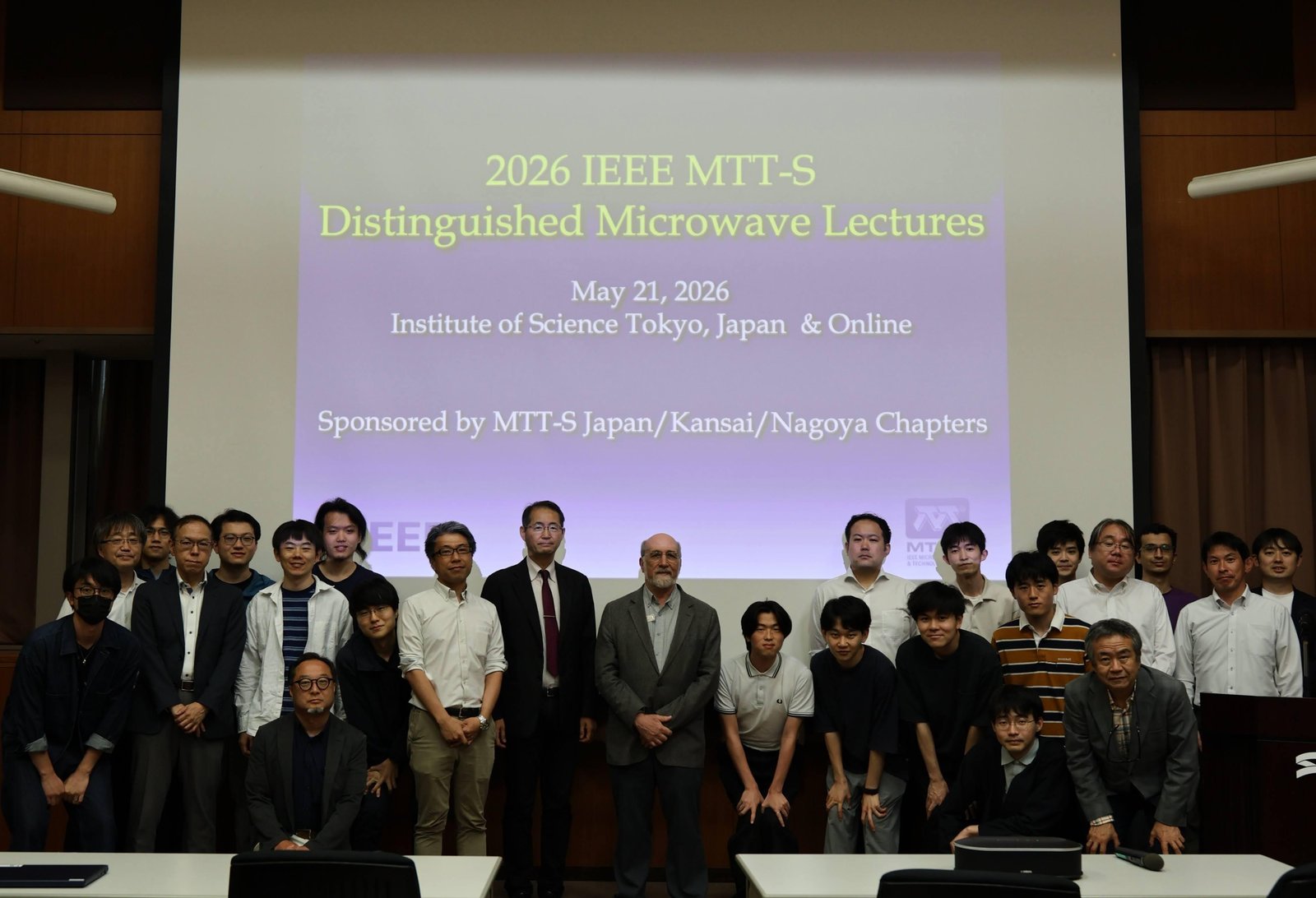 /news/2026-05-26-07-03-00/lecture_dunsmore.jpg